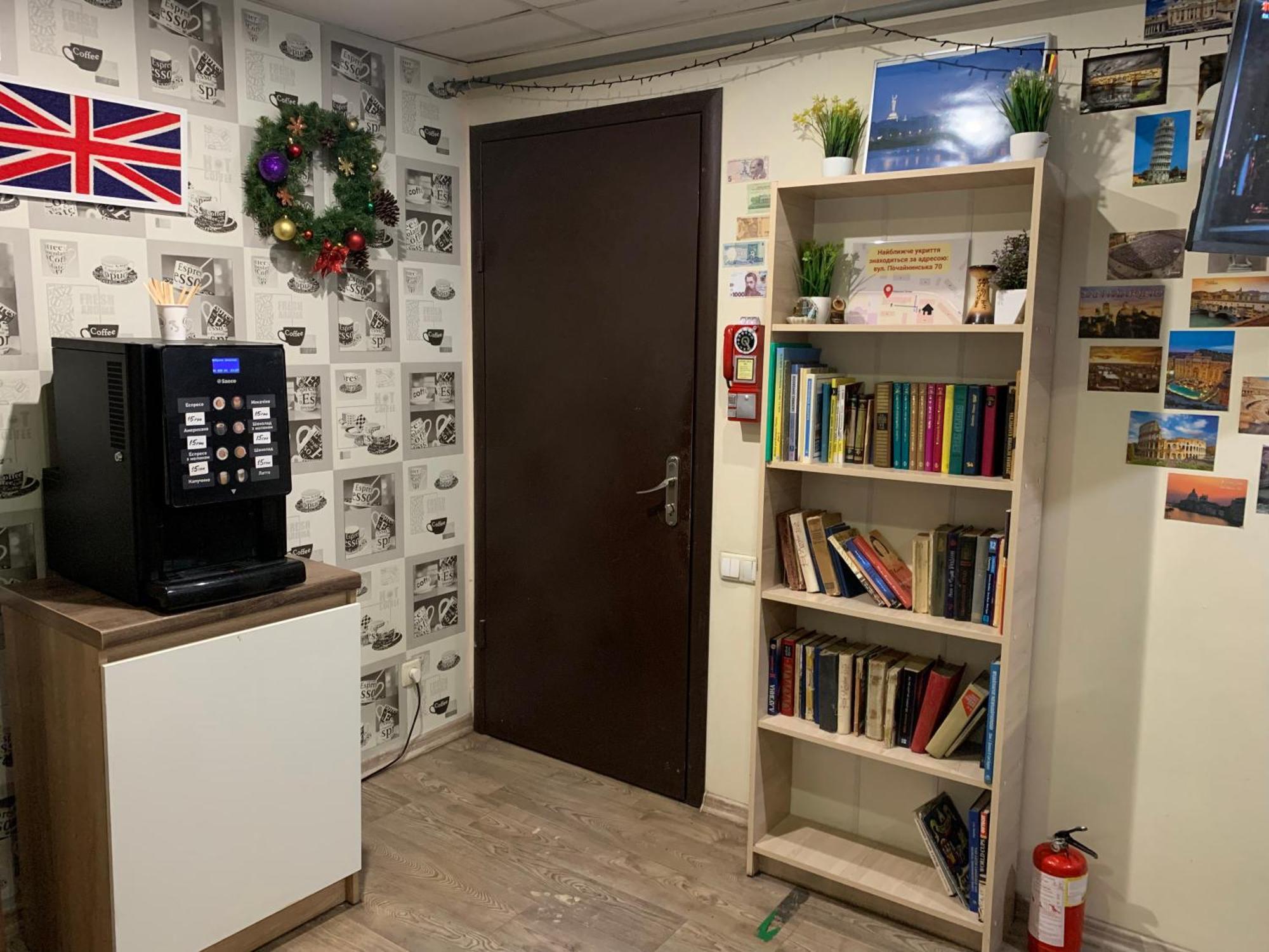 Hostel Podolski Plus เคียฟ ภายนอก รูปภาพ
