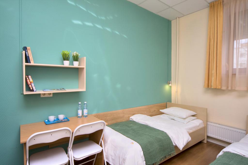 Hostel Podolski Plus เคียฟ ภายนอก รูปภาพ